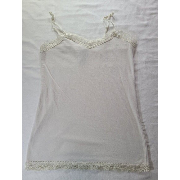 2-Pack Lace Trim Camisoles Rue21 Cream L & Old Navy Blue XS Spaghetti Strap - Picture 5 of 9